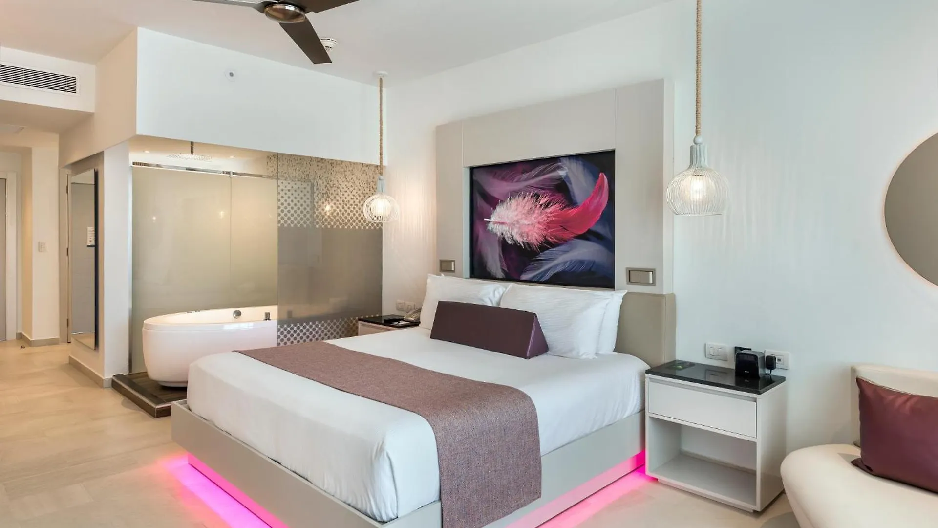 Royalton Chic Punta Cana, An Autograph Collection All-Inclusive Resort & Casino, Adults Only 5*,